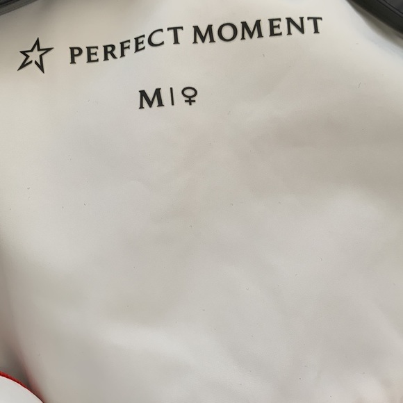 NWT Perfect moment performances apres ski down duvet jacket - Picture 10 of 10